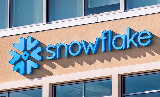 巴菲特要进军AI领域?3987亿投了哪些AI企业?插图 巴菲特要进军AI领域?3987亿投了哪些AI企业?