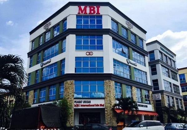 利用虚拟货币资金盘骗走中国人5000亿的假和尚 究竟是何方神圣？